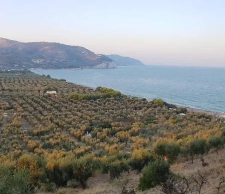 Elianti לינה וארוחת בוקר 3*