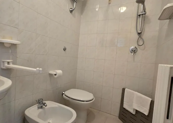 לינה וארוחת בוקר Elianti 3*